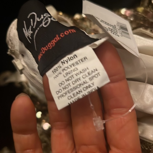 ๐HP๐MAC DUGGAL EMBELLISHED FRONT SLIT LONG SLEEVE GOWN. Size 4 and 6 - Picture 9 of 17